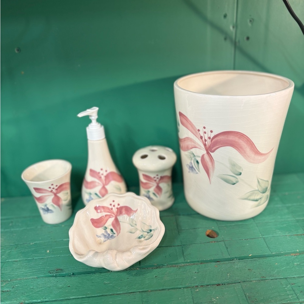 Hand-Painted Pink Floral Ceramic Bath Accessory Set - Home Bath